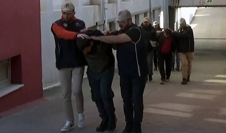 Yasa dışı yollarla yurda giren IŞİD üyeleri Adana'da yakalandı!