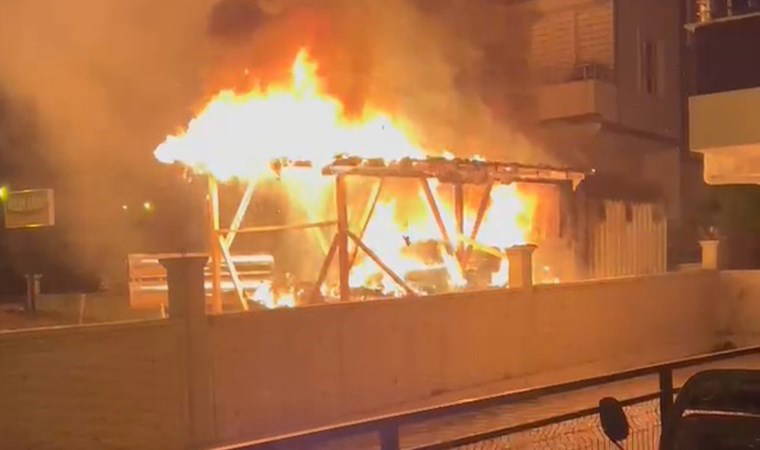 Samsun'da konteynerde yangın paniği: Apartman sakinleri tahliye edildi!