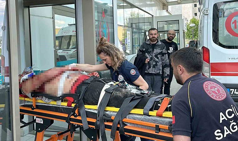 Önce bıçakladı, sonra balkondan attı: Mahkemede pişkin savunma!