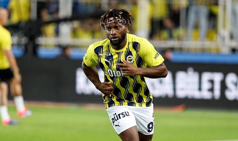 Allan Saint-Maximin'den Fenerbahçe paylaşımı: 'Yakında her şeyi size anlatacağım'