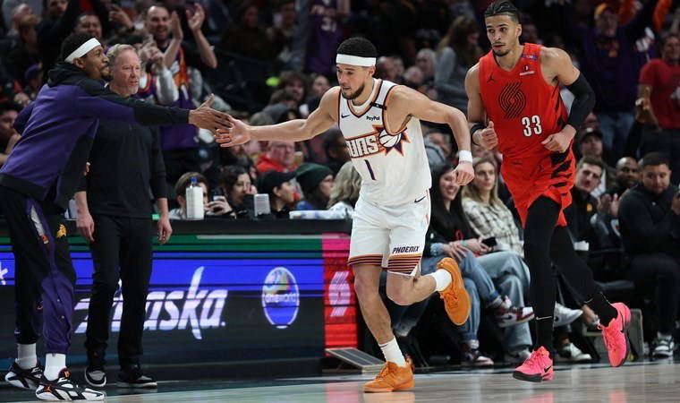 Devin Booker'ın tarihe geçtiği maçta Phoenix Suns, Portland Trail Blazers'a direnemedi!