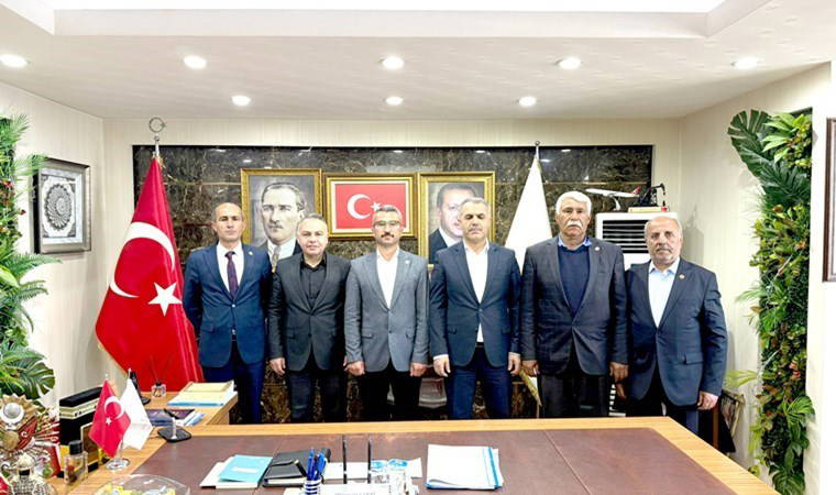 Hasankeyf'te CHP'li meclis üyeleri AKP'ye geçti