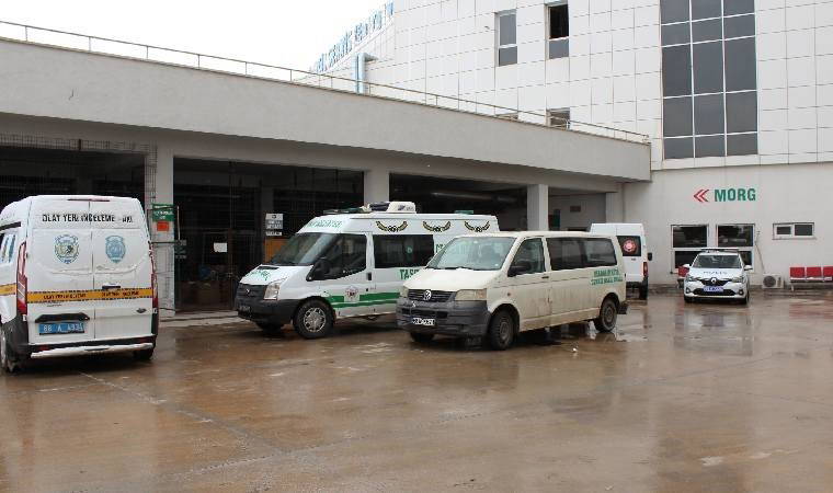 Kar yağışını izlemek isteyen eski belediye başkanı pencereden düştü!