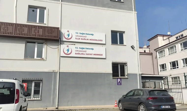 Aile hekimi ve memur arasında yumruklu kavga!