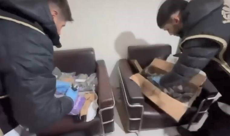 İstanbul'da suç örgütlerine silah temin eden çeteye operasyon!