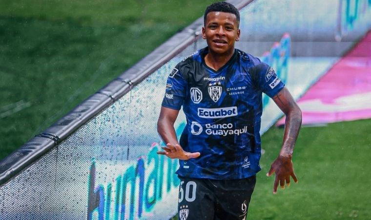 Keny Arroyo kimdir? Beşiktaş'ın ilk transferi Keny Arroyo nereli? Keny Arroyo hangi mevkilerde oynuyor? Keny Arroyo kaç yaşında, nereli?