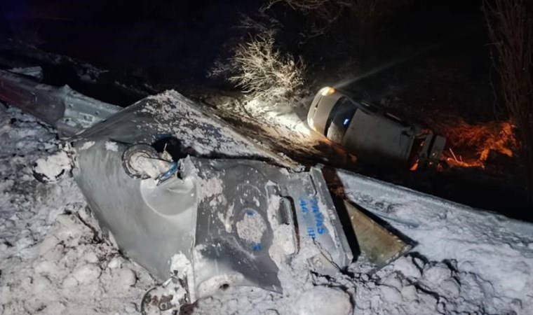 Elazığ’da otomobil şarampole uçtu: 1 ölü, 1 yaralı