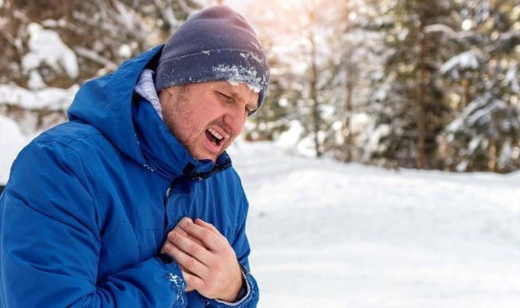 İstanbul kar esareti altında... Soğuk havalara dikkat: Kalp krizi riskini artırıyor!