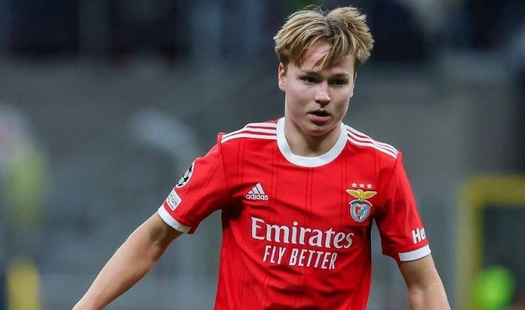 Andreas Schjelderup kimdir? Beşiktaş'ın istediği Andreas Schjelderup kaç yaşında, nereli? Andreas Schjelderup hangi pozisyonda oynuyor?