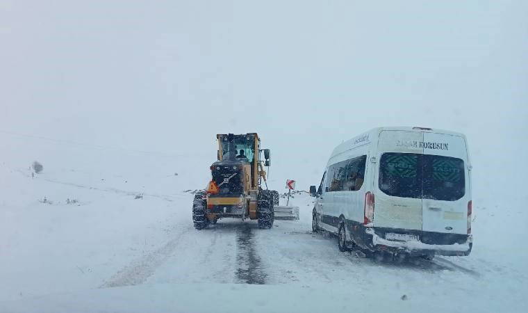 Sivas'ta 374 yerleşim yeri ulaşıma kapandı, eğitime ara verildi!