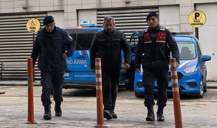 Bursa'da sokak ortasında dehşet: Müdür yardımcısını darbetti