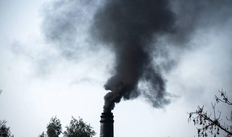 Uzmanından hava kirliliği uyarısı: 'Dışarı çıkmayın ya da maskeyle çıkın'