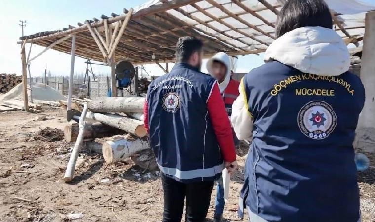 Iğdır’da yabancı uyruklu düzensiz göçmen çalıştıran iş yerlerine operasyon