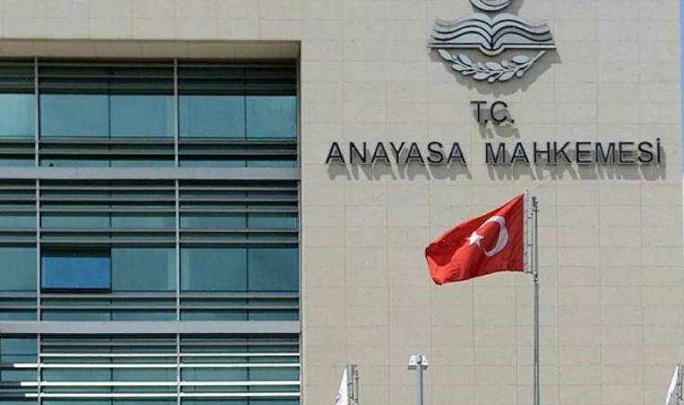 AYM'den hakim ve savcı yardımcısı kadrolarının ihdas edilmesine kararnamesine veto