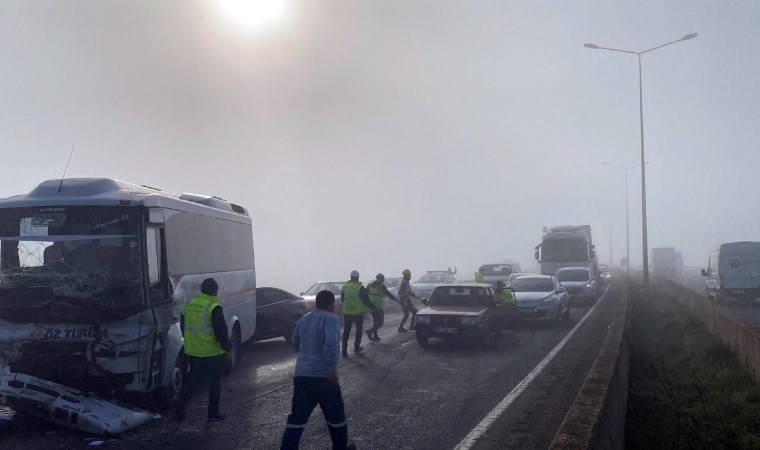 Tekirdağ'da siste zincirleme kaza: 7 yaralı