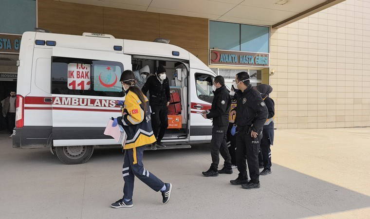 Başkasına ait kimlikle yakalandılar