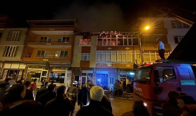 Bartın'da korkutan çatı yangını!