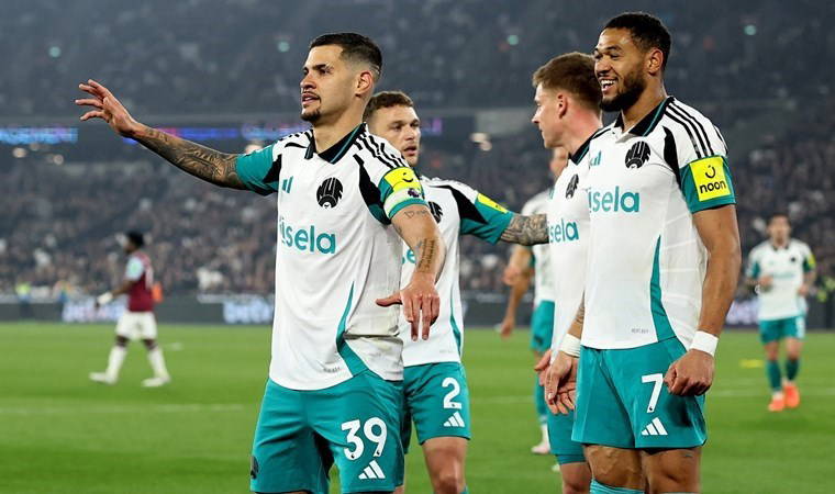 Newcastle United'a deplasmanda tek gol yetti!