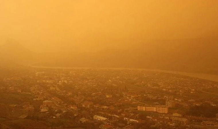 İstanbul'da göz gözü görmeyecek! Uzmanlardan 'çöl tozu' uyarısı: 1 hafta sürecek...
