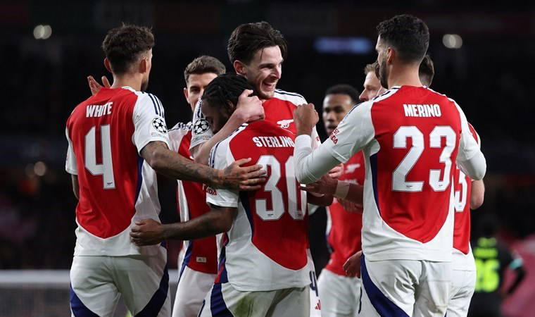 Arsenal, Şampiyonlar Ligi'nde güle oynaya turladı!