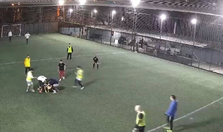 Halı saha maçında fenalaşan 2 genç hayatını kaybetti