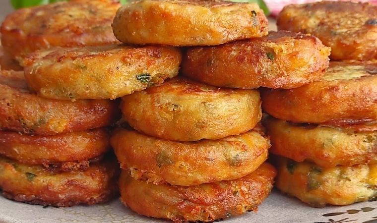 Dışı çıtır içi yumuşacık: Pratik patates köftesi tarifi