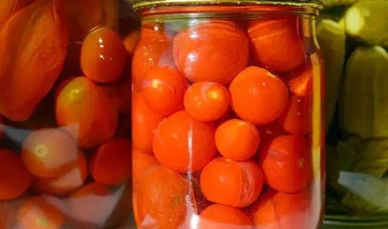 Ev yapımı domates turşusu tarifi