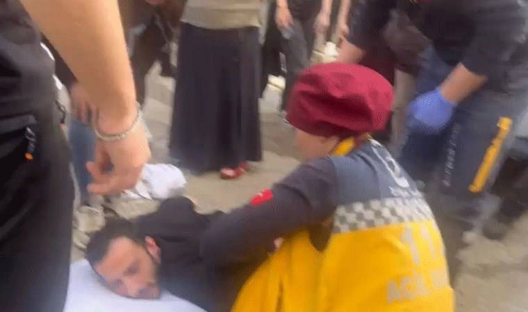 Sokakta yürürken sırtından bıçaklandı