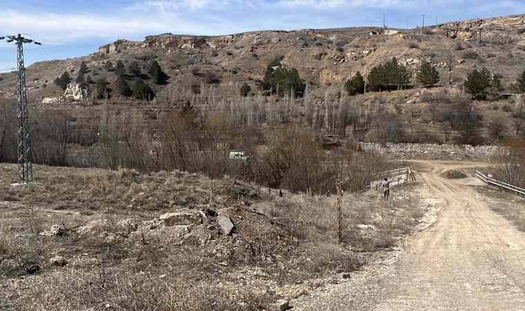 Sivas'ta dere kenarında roket parçası bulundu!
