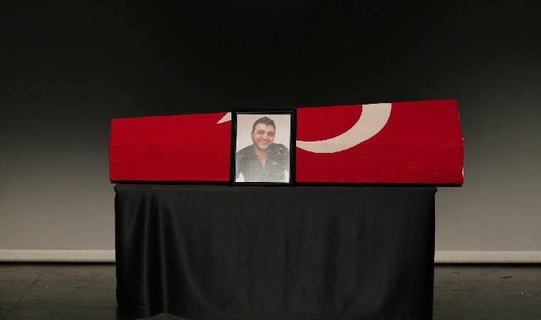 Oyuncu Şinasi Yurtsever son yolculuğuna uğurlandı!
