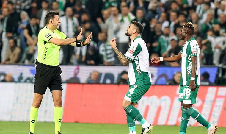 Eski hakemler, Konyaspor - Beşiktaş maçını değerlendirdi: 'Hakem - yardımcı hakem işbirliği iyi çalışmış'
