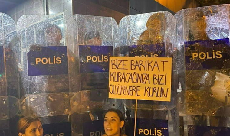 Marmara Üniversitesi'nden tepki çeken karar: İkbal Uzuner ve Ayşenur Halil'in öldürülmesini protesto eden öğrencilere kınama cezası!