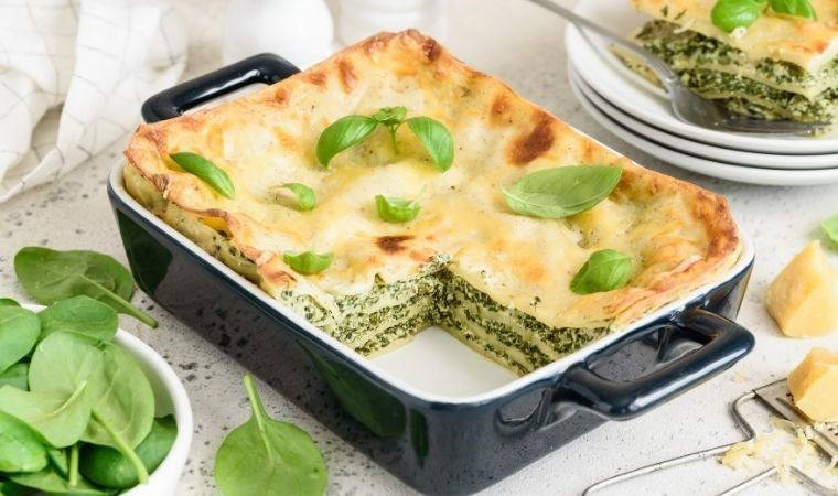 Protein ve lezzet dolu bir seçenek: Ispanaklı lazanya tarifi