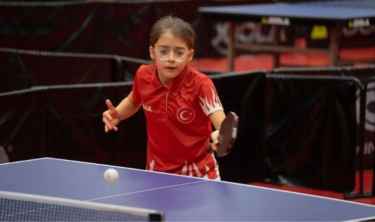 Aybige Feride Üstündağ dünyanın iki numarası oldu