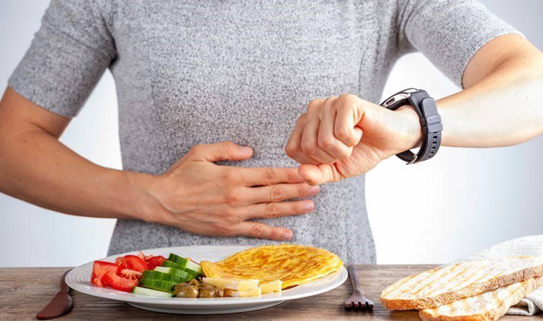 Ramazan ayında şişkinlik ve hazımsızlığın önüne geçin: İftar sonrası metabolizmayı hızlandıran 8 doğal yöntem