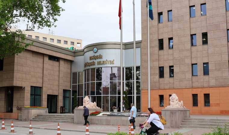 Eskişehir'de ulaşıma zam yapıldı: "Türkiye'nin en ucuz abonman tarifesi Eskişehir'de uygulanmaya devam edecek"