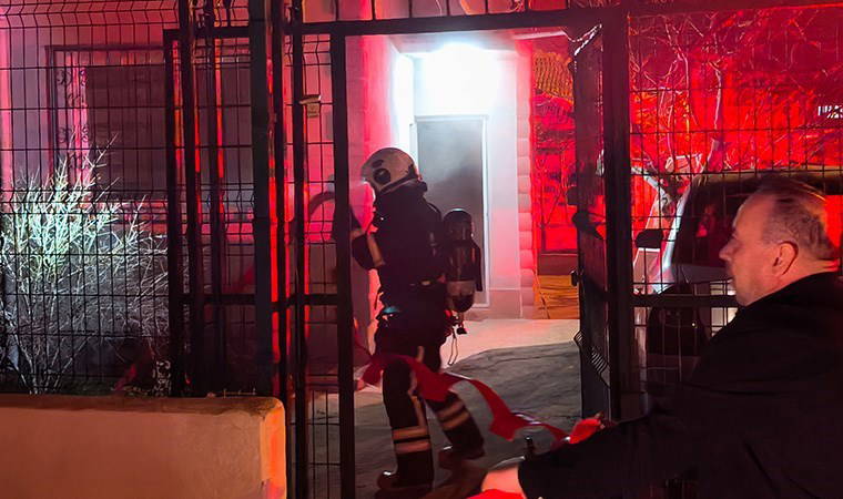 Edirne'de hareketli akşam: Komşusunda iftardayken evinde yangın çıktı!
