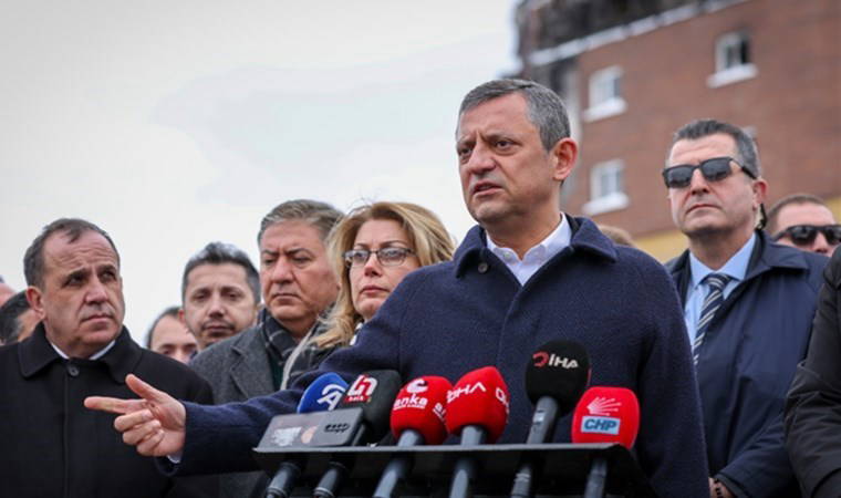 Özgür Özel'den 'Kartalkaya' tepkisi: 'Halen o bakanı görevde tutan Cumhurbaşkanına ben ne diyeyim?'