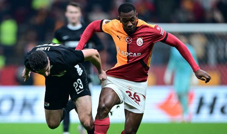 Galatasaraylı Carlos Cuesta'ya taraftarlardan büyük tepki!