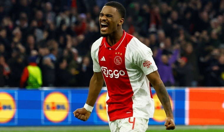 Ajax serisini 9 maça çıkardı!
