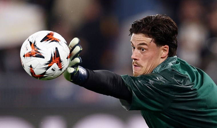 Fenerbahçe'de kaleye yeni aday!