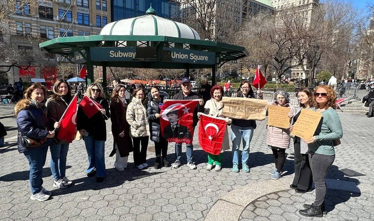 İmamoğlu'nun gözaltına alınması, New York'ta protesto edildi