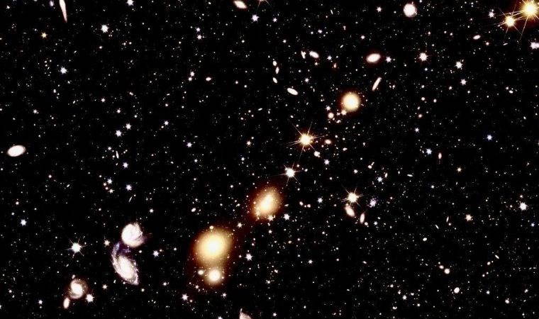 Karanlık Enerji deneyi Einstein'ın Evren teorisini temelden sarsıyor