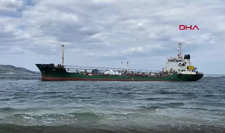Çanakkale Boğazı'nda atık taşıma tankeri karaya oturdu!