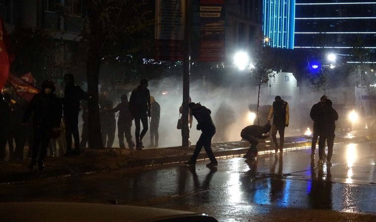 İzmir'de protestolara katılan 123 kişiye gözaltı