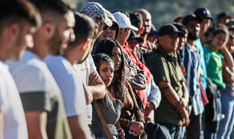 ABD'de 4 ülkeden gelen özel vize sahibi göçmenlerin yasal statüsü iptal edilecek