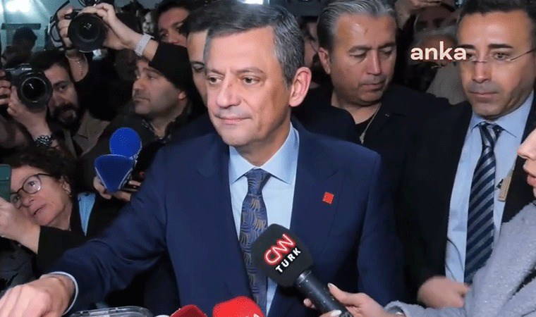 Özgür Özel, Saraçhane'de: 'İmamoğlu bir yandan cezaevi bir yandan da cumhurbaşkanlığı yolundadır'