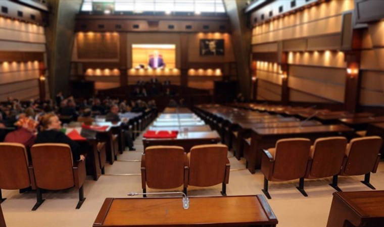 Son Dakika... İBB Meclisi'nin 'olağanüstü toplantısı' iptal edildi!