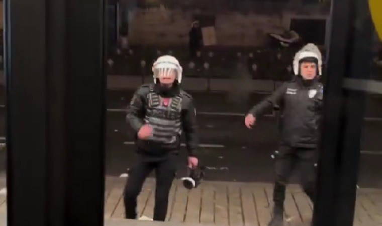 Saraçhane'de polis otele sığınan eylemcilere böyle seslendi: Gel lan, çıkın dışarı