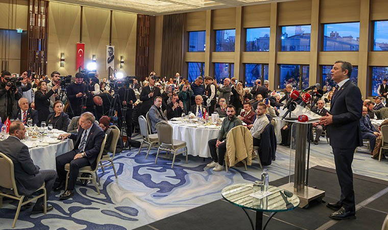 Özgür Özel şehit aileleri ile iftar programında: 'İmamoğlu’nun iktidarı döneminde bir ay içinde hayata geçireceğiz'